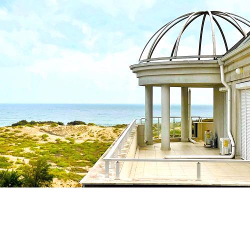 Sea View Apartment free parking