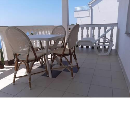Sea-View Apartment in Okrug Gornji near Trogir Centre