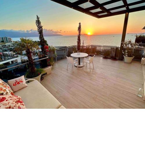 Sea View Apartment with Veranda