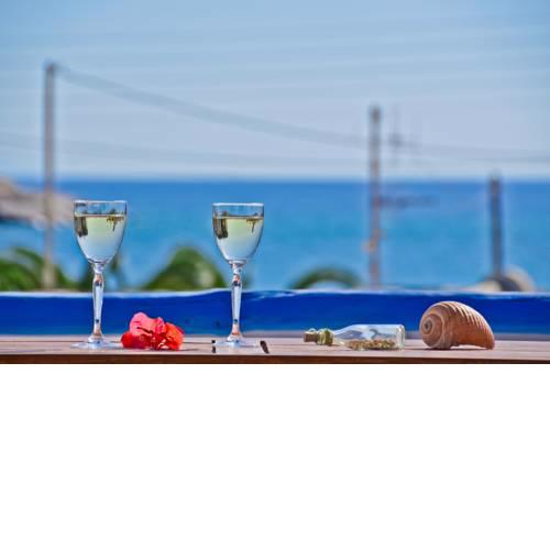 Sea View Apartments & Studios