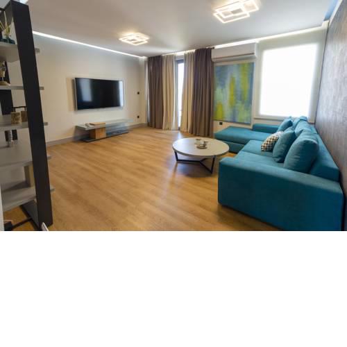 Sea View Chic & Minimal Flat over Heraklion Harbour