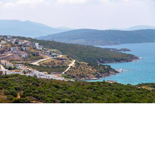 Sea View Cozy House with Private Beach in Bodrum