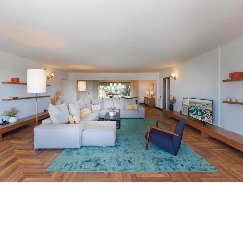 Sea View Luxurious Flat - Athens Coast.