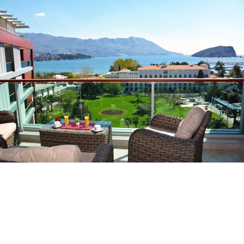 Sea View Luxury Apartment