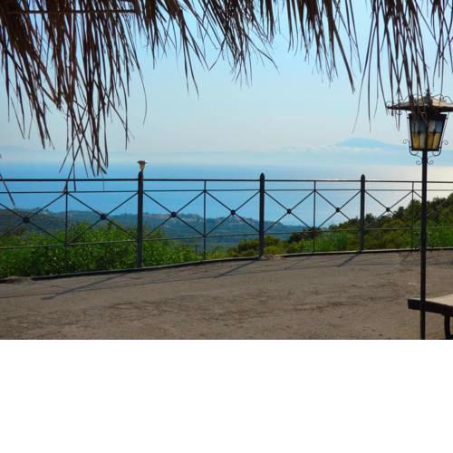 Sea View Studio With Garden 7min To The Beach