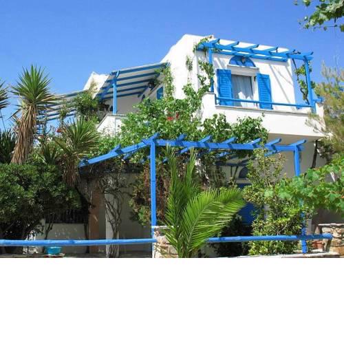 Sea View Studios & Apartments