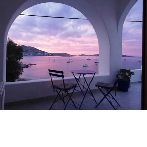 Sea view studios