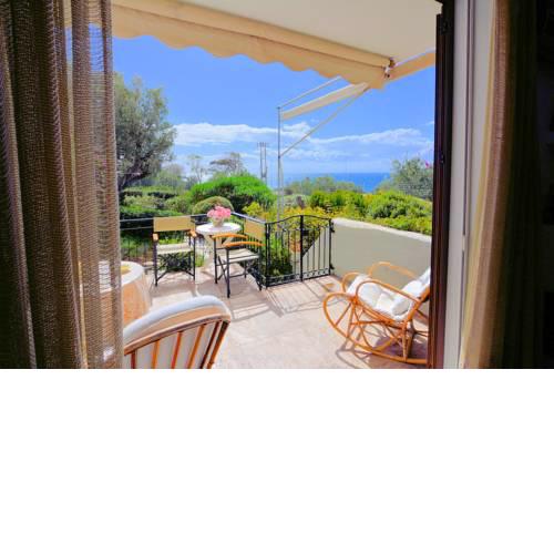 Sea View Summer Retreat