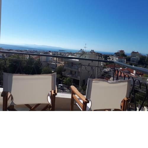 Sea view,big and comfortable appartment in Voula
