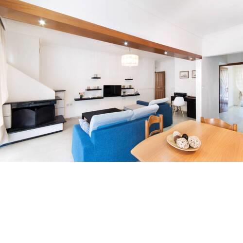 Seafront 2 bedrooms apartment