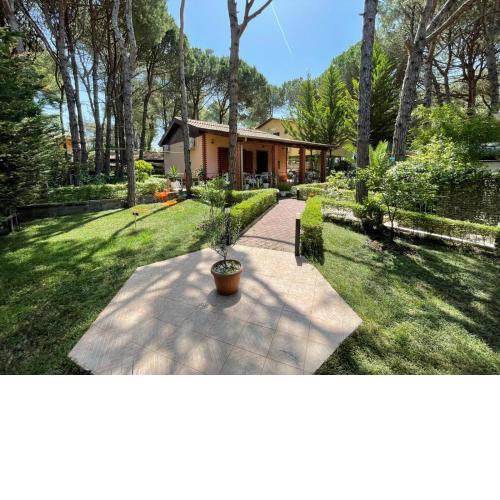 Seafront Villa with a Stunning Garden