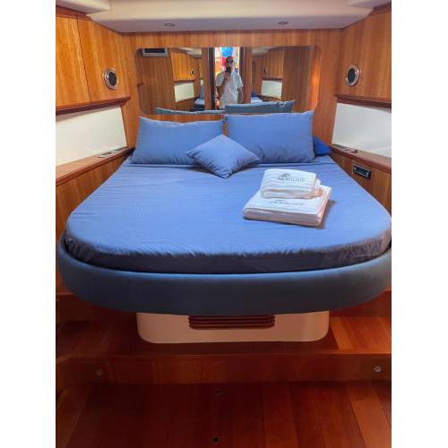 SeaGlide Boat & Breakfast