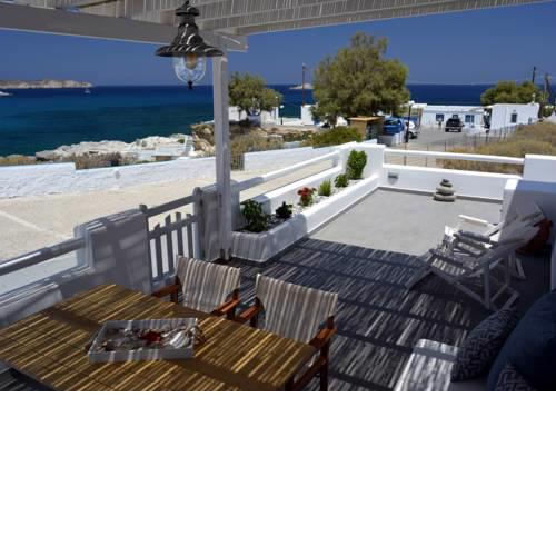 Seashell Mandrakia Sea view