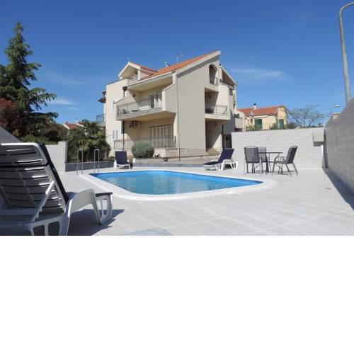 Seaside apartments with a swimming pool Brodarica (Sibenik) - 4249