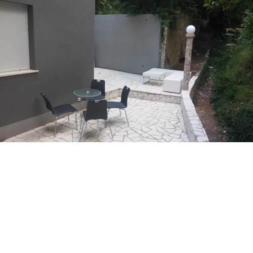 Seaside apartments with a swimming pool Krilo Jesenice (Omis) - 13898