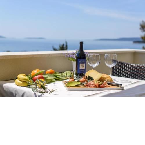 Seaside apartments with a swimming pool Rastici (Ciovo) - 11092