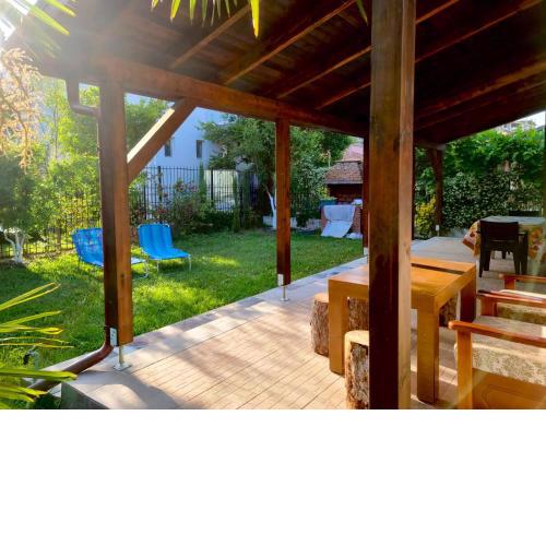 Seaside Cottage with Garden