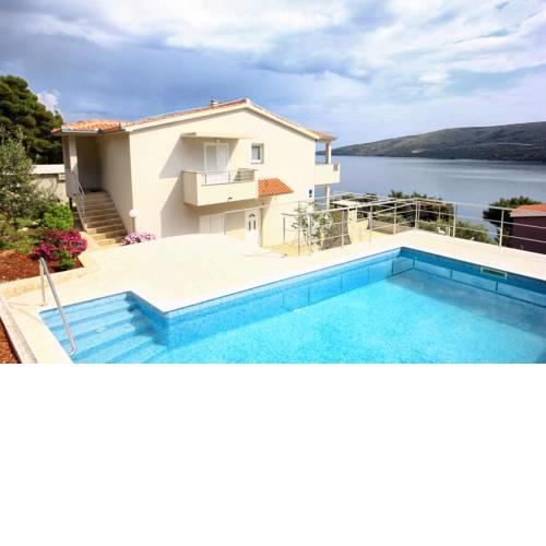 Seaside family friendly house with a swimming pool Poljica (Trogir) - 8661