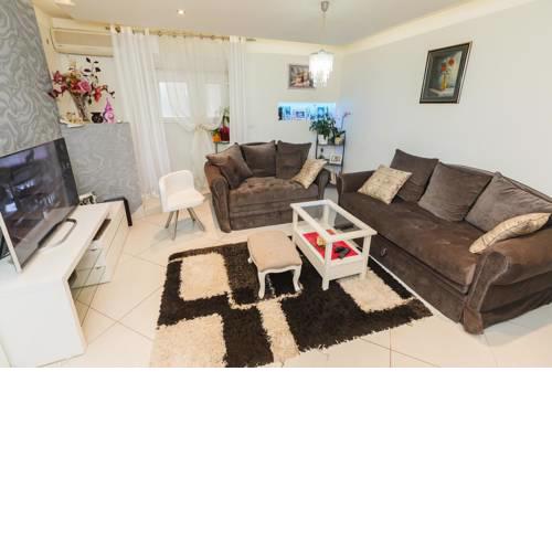 Seaside holiday house Kastel Stafilic (Kastela) - 11165