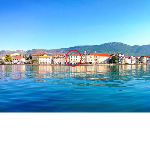 Seaside holiday house Kastel Stari (Kastela) - 16617