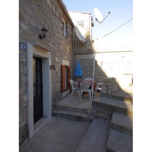 Seaside holiday house Maslinica (Solta) - 14017