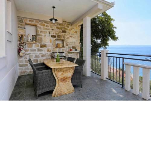 Seaside holiday house Stanici (Omis) - 10357