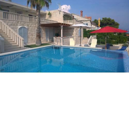 Seaside house with a swimming pool Puntinak (Brac) - 2964