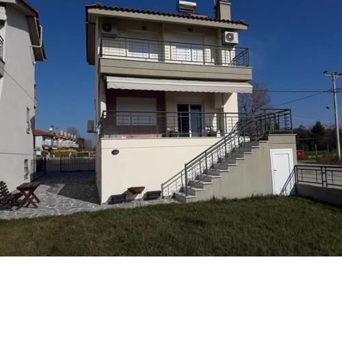 SEASIDE MAISONETTE