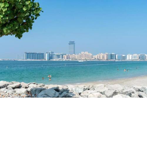Seaside Serenity: 1-BR Apartment with Beach Access