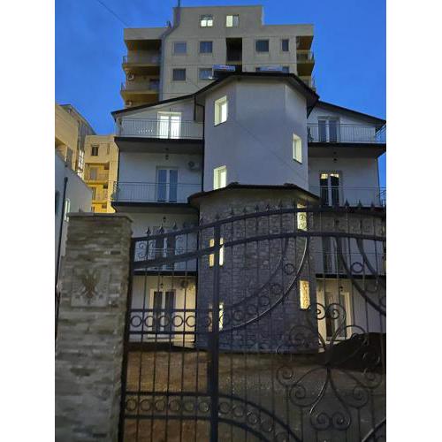 SeaSide Villa