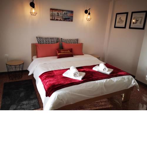Sea&Sun Glyfada Apartment