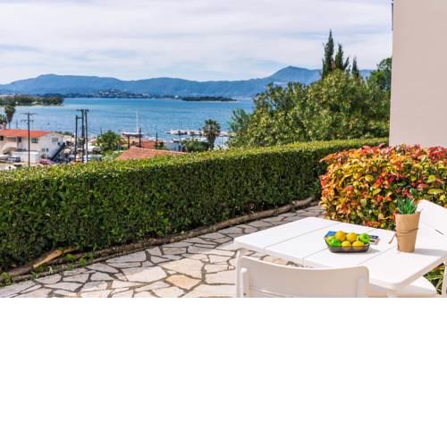 Seaview Luxurious Apartment near Corfu town