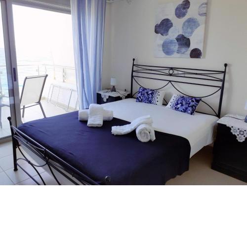 Seaview maisonette in Petalou