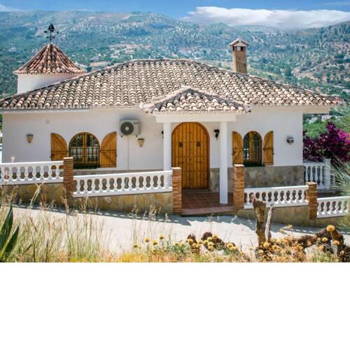 Secluded Apartment in Alcaucín with Pool