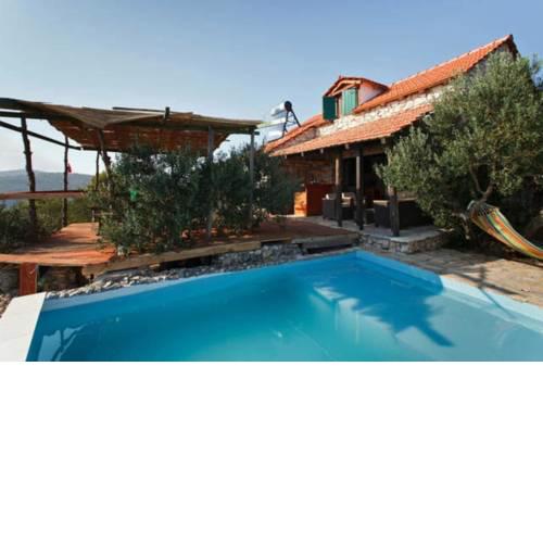 Secluded house with a swimming pool Brusje (Hvar) - 12493