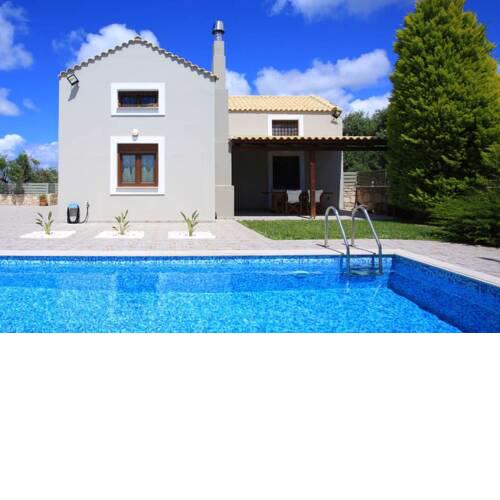 Secluded Villa with Pool and Grill house