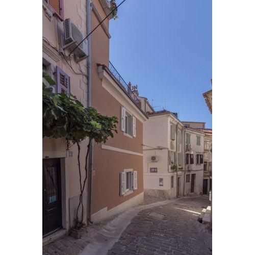 Second Life in Piran - Kumarjeva