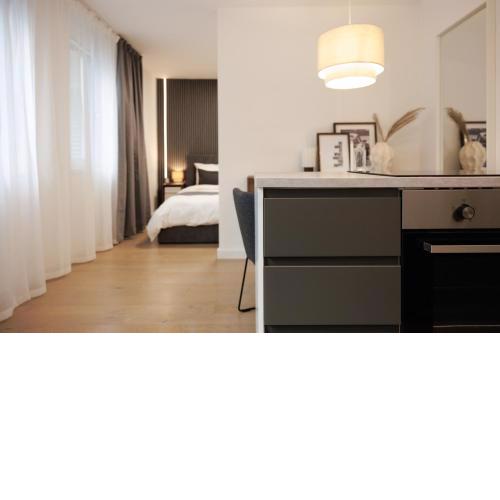 Secret Garden Suite with Terrace, 10 min to Center