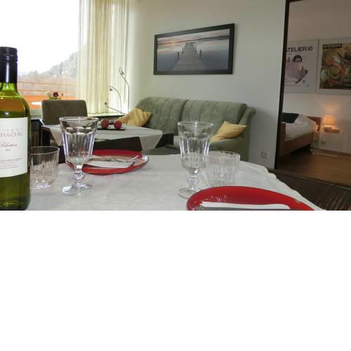 Seeappartement URSULA direkt am Ossiacher See mit Pool & Terasse