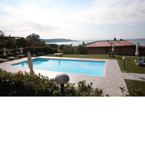 Seeblick Lockoff Apartment, Pool & Garten, Terrasse