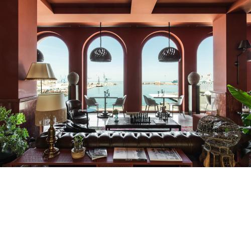 SeePort Hotel