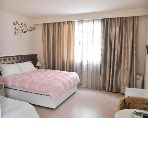 Select City Center Hotel