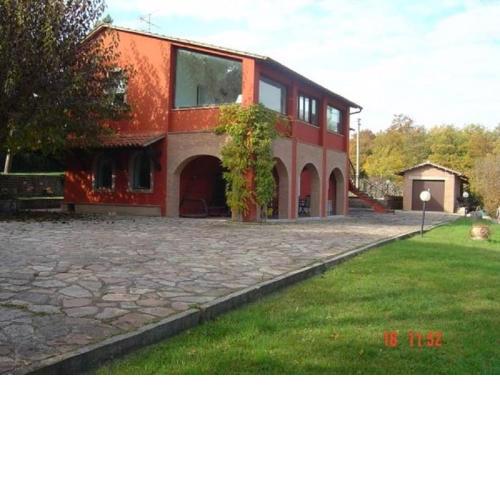 Self catering Villa with pool in Umbria, Italy