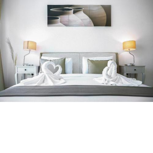 Serene 1BR with Stunning Marina Views in Dubai Marina