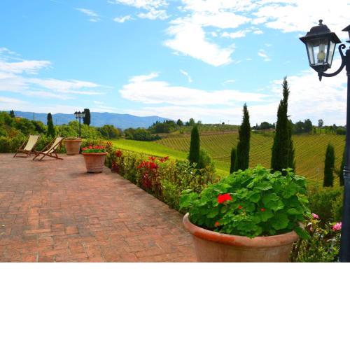 Serene Holiday Home in Stabbia with Pool, Bikes & Garden