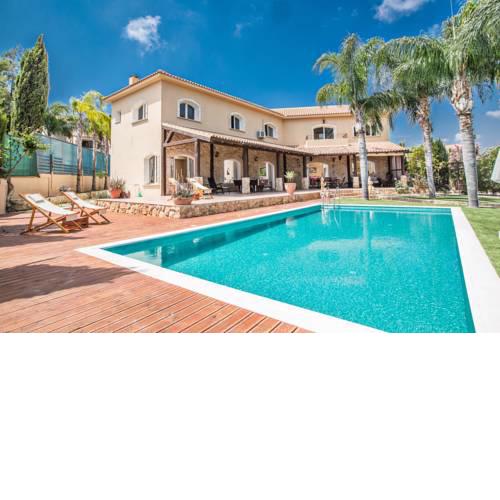 Serenity Villa