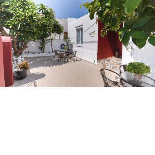 Sergio's Plumeria Apartments