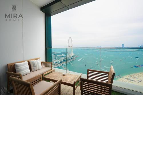 Serviced 2 bedroom with beach access