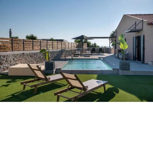 Shalom Luxury House
