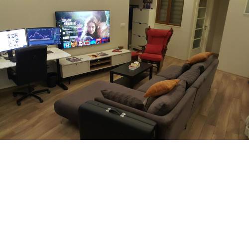 Shared Apartment Center Of The İstanbul, Metro 3 Mnt